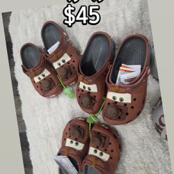 Mater Crocs 