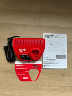 M12 charger Milwaukee