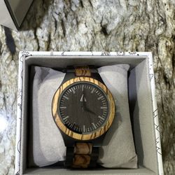 Men’s Watch tree Hut 