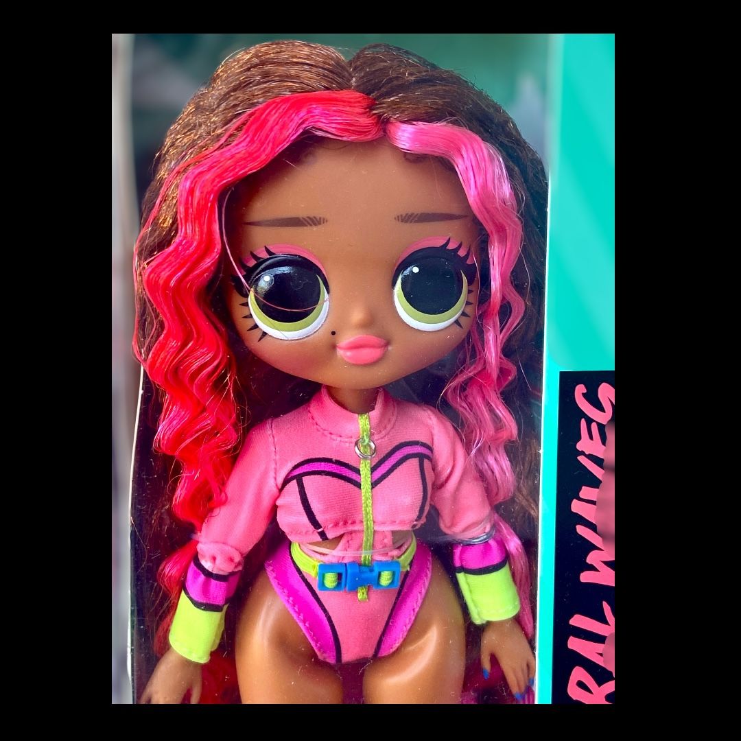 LOL Surprise OMG Swim Coral Waves 9" Fashion Doll Pink Highlights