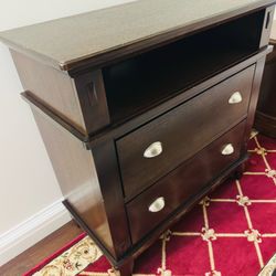 Excellent condition TV stand
