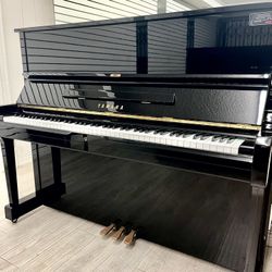 Like New Yamaha U1 Upright Piano