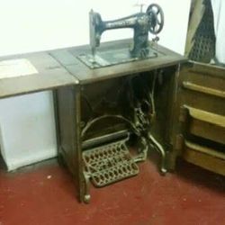 Vintage "Free No.5" Treadle Sewing Machine- Oak Cabinet