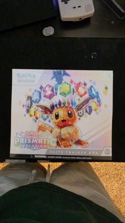 Pokemon Prismatic Evolutions Elite Trainer Box