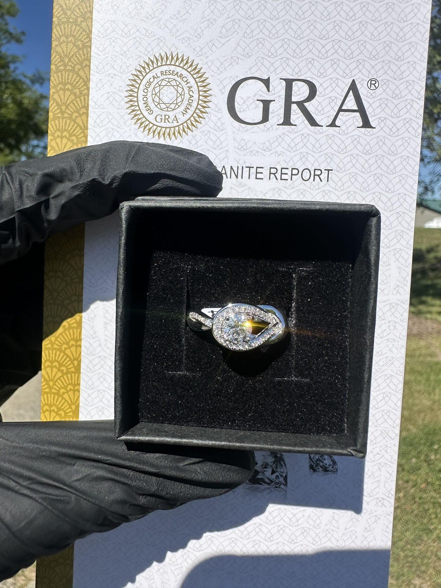 NEW! ‘Twirl’ Moissanite Diamond Engagement Ring (Pass Tester) SIZE 5,6,7,8,9