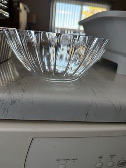 Plastic bowl