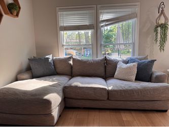 Raymour Flanigan sofa w/chaise