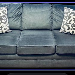 Gray Sofa 7ft 3 Seater  $100 Pick Up Asap 