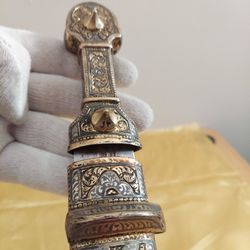 ANTIQUES PRINCELY FAMILY ** RARE 17 CENTURE. STERLING. SILVER & 24K. GOLD  COVER.