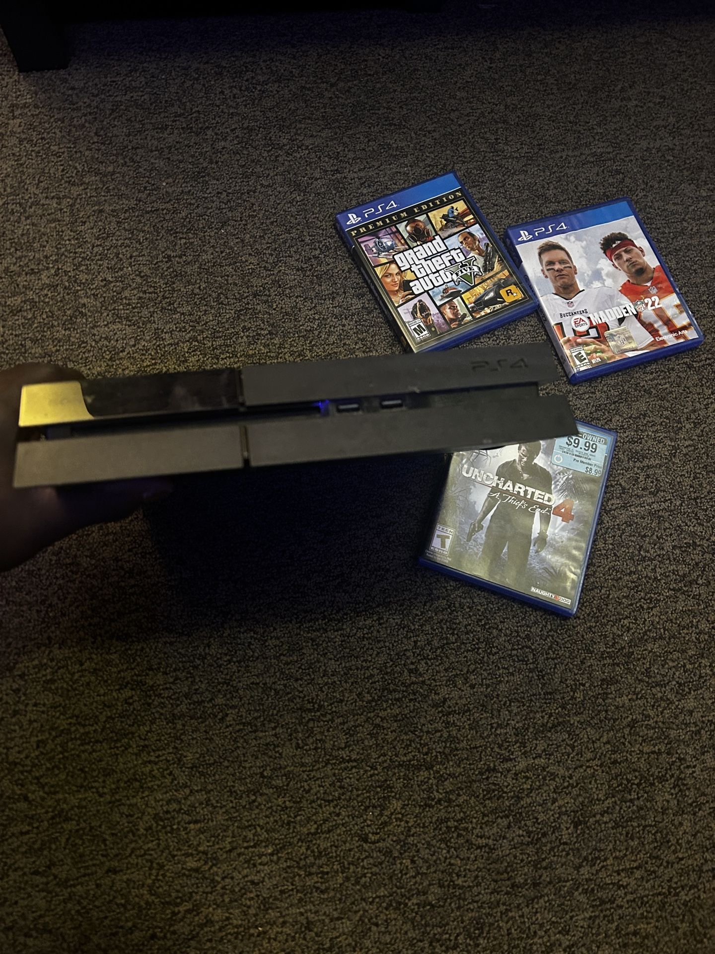 PlayStation 4 (ps4)