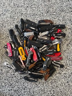 Mixed Lot of Folding Utility Work Knives