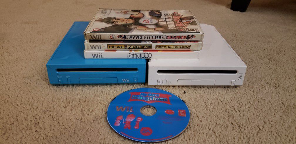 Limited Edition Blue Nintendo Wii Bundle