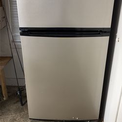 ADMIRAL REFRIGERATOR