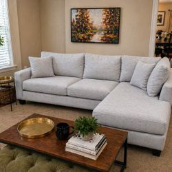 Stylus Light Grey Sectional 
