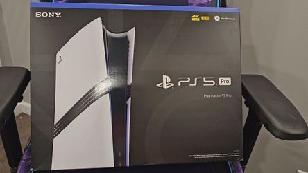 PLAYSTATION 5 PRO PS5 PRO IN HAND BRAND NEW