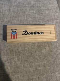 Puerto Rico Domino Set 🇵🇷 – Brand New in Wooden Box