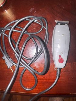 Andis T-Outliner Trimmer