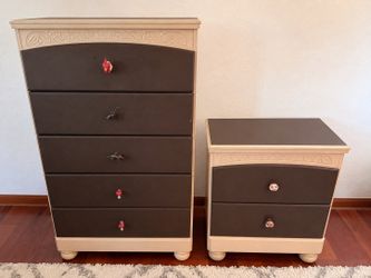 FREE Dresser Drawers – Pickup Only