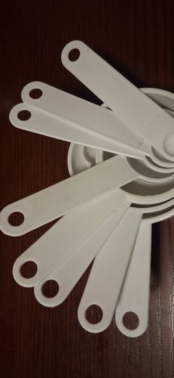 Measuring cups