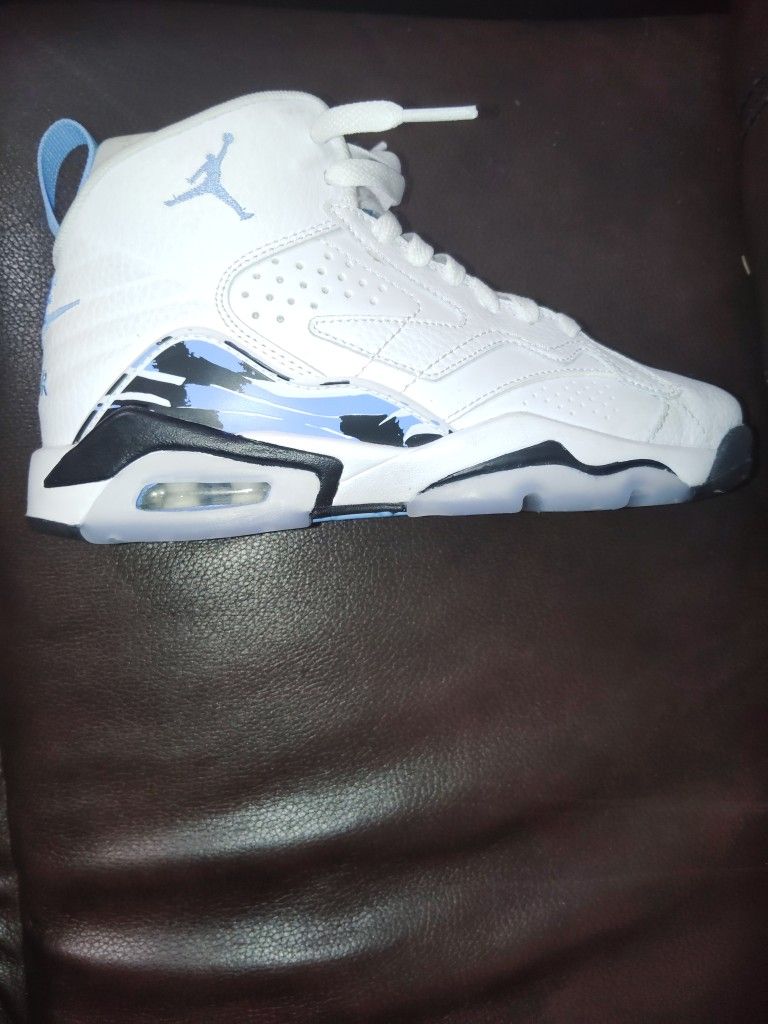 Size 4 Jordan Kid Shoes Brand New