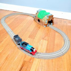 Thomas & Friends 2006 Tomy/Trackmaster Thomas At Morgan's Mine Tunnel