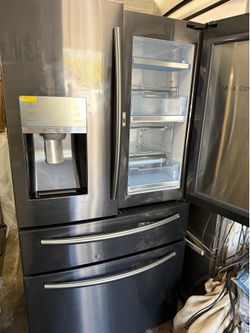 Samsung show case black stainles steel refrigerator 36”w