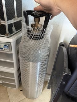 20lb CO2 Tank New ( Empty Tank)