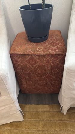 Ottoman side table decor