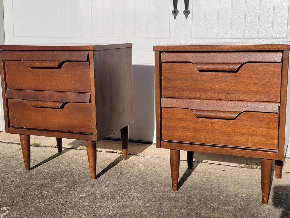 Vintage MidCentury Modern (MCM) nightstands for Sale in San Antonio
