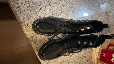 MK Boots Size 8M