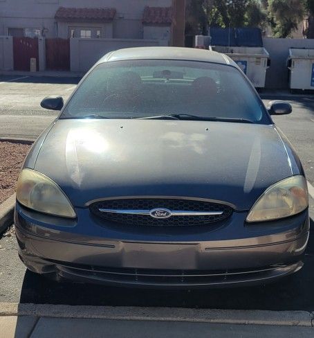 2002 Ford Taurus