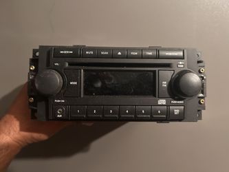 2006 Dodge Chrysler OEM Stock AM FM CD Radio