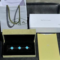 18k white gold Van cleef Alhambra style Turquoise 5 motifs clover shape stone bracelet