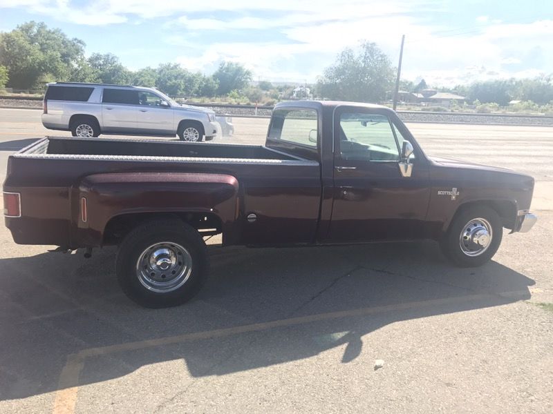 85 Chevy Scottsdale Dually Truck