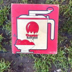 Vintage Ice cream Maker Half Pint New 