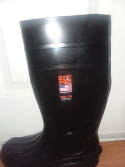 Steal toe boots
