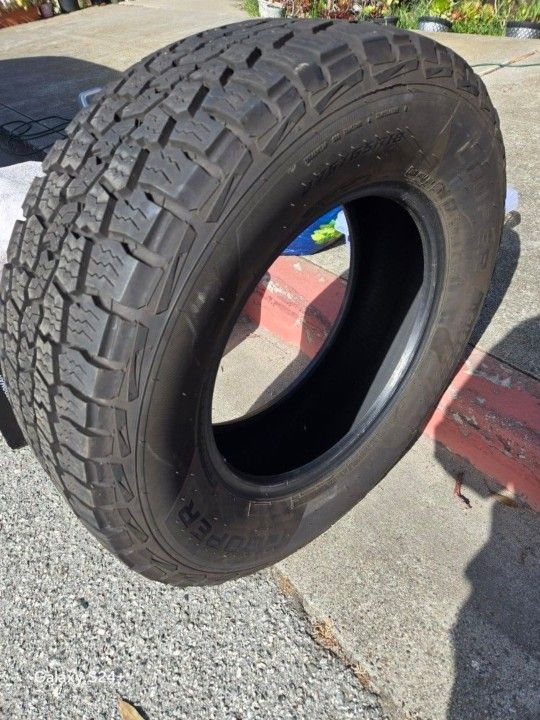 Cooper Discoverer 275/65/18 Tire New