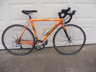 Nearly MINT Vintage Trek 1000SL Road Bike
