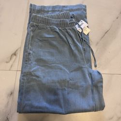 American EAGLE Outfitters 