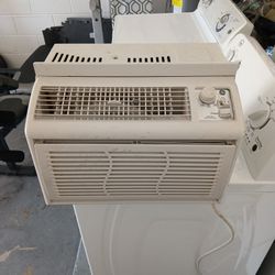 A/C Window Unit