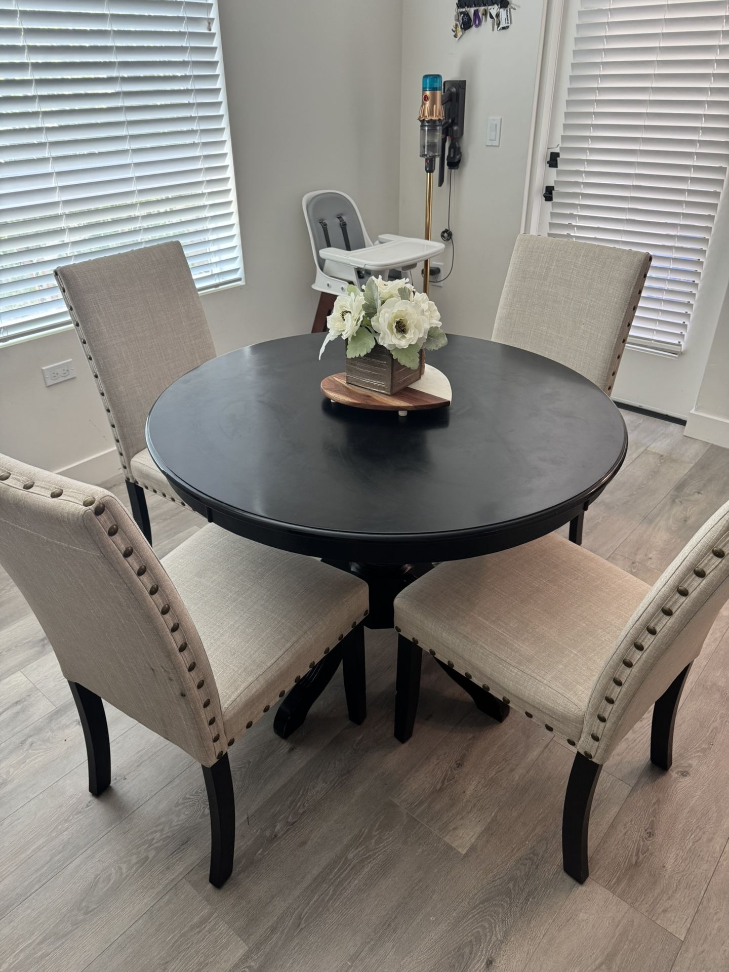 Dining Table With Chairs