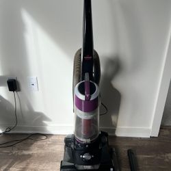 Bissel 959A Bagless Vacuum