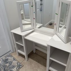 William Sonoma girl’s makeup vanity .