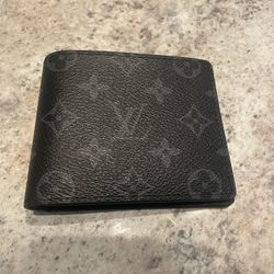 Black louie vitton monogram wallet