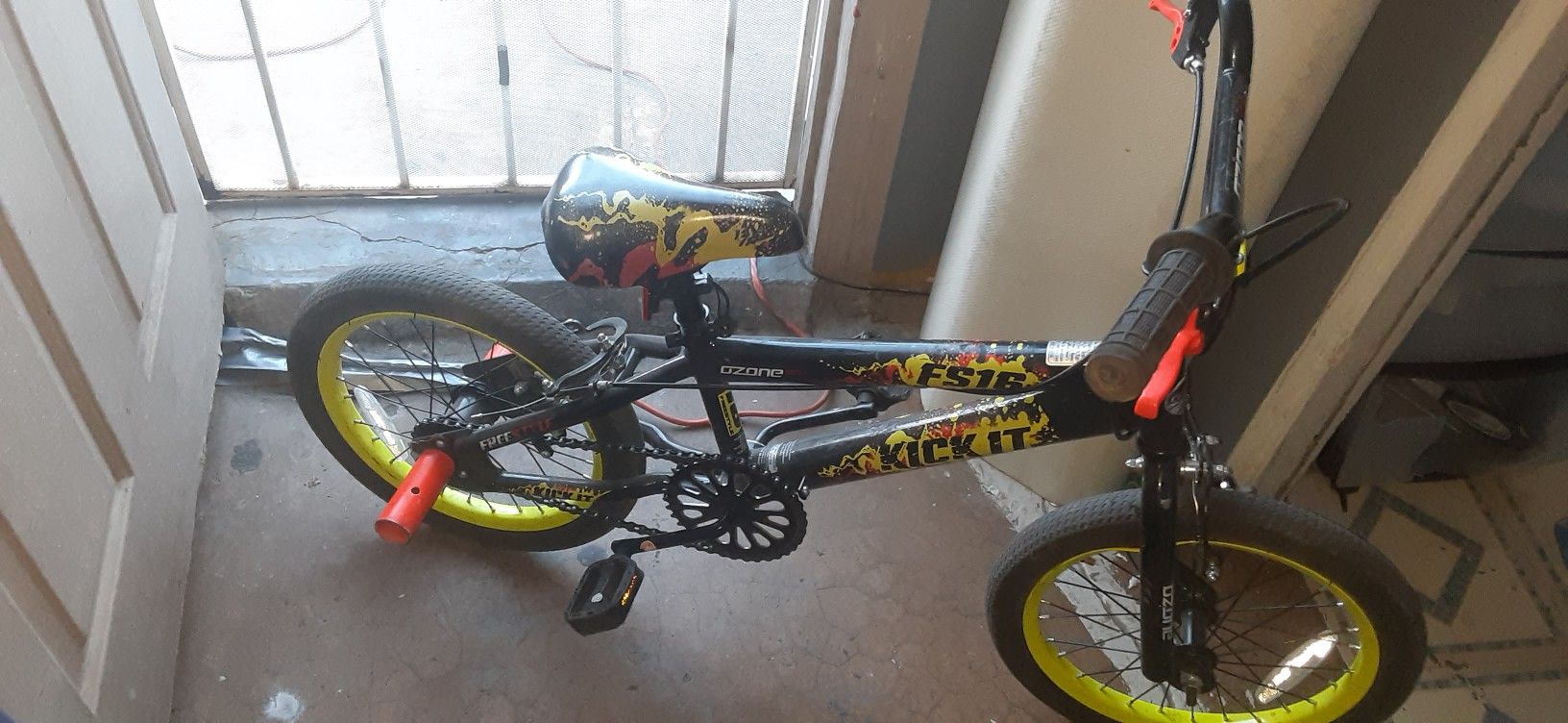 Ozone FS kick it kids bike