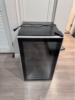 Antarctic Star Wine Cooler Beverage Fridge 17.5x19.7x31.5