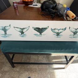 Whale tail wall decor