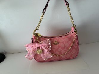 Coach Signature Mini Shoulder Bag Pink.