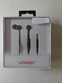 UrBeats 3 headphones