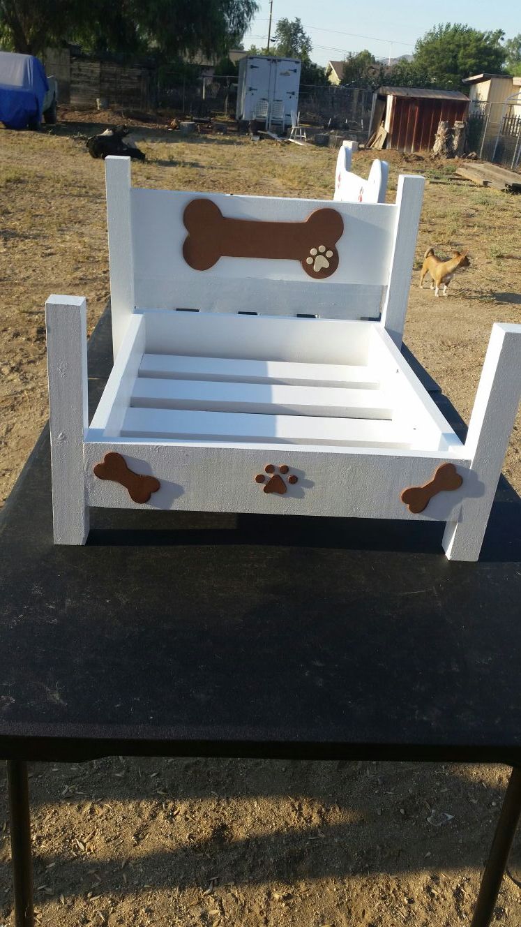 Dog bed